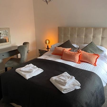 The Lion Hotel Broseley Exterior photo